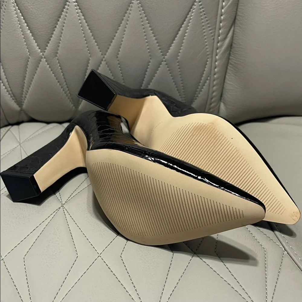 Nine West TAMANT Black Croc-Embossed Block Heel Pumps - Picture 11 of 11